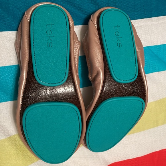 Tieks Rose Gold Women’s Size 9 Like New Barely Worn - Picture 5 of 5